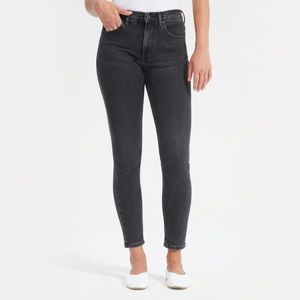 Everlane - The Mid-Rise Skinny Jean